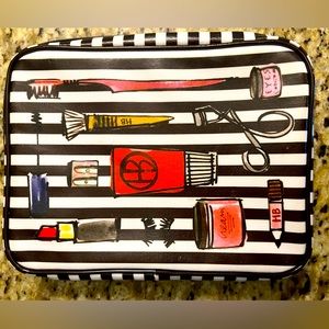 Henry Bendel makeup case